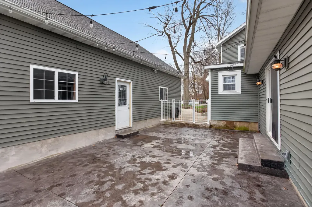 228 Chicago Street Brooklyn Village MI 49230