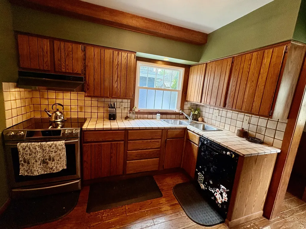 754 Oakridge Drive Jackson City MI 49203