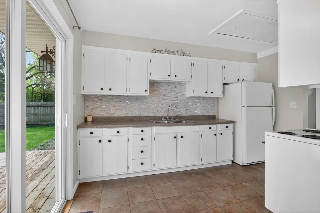 3455 Acacia Boulevard Summit Township MI 49203