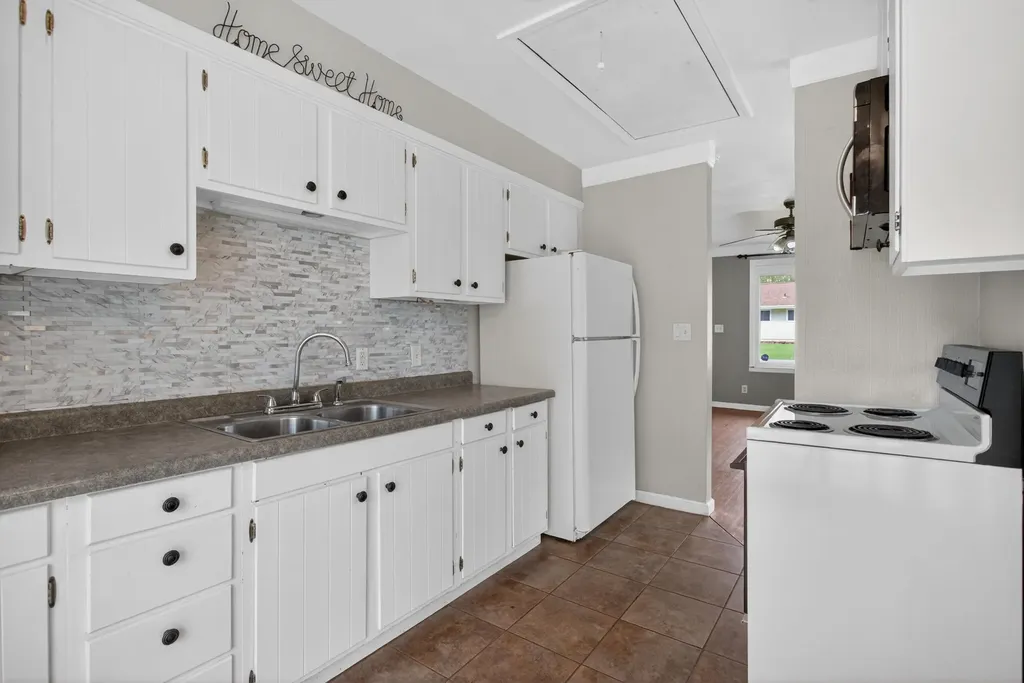 3455 Acacia Boulevard Summit Township MI 49203