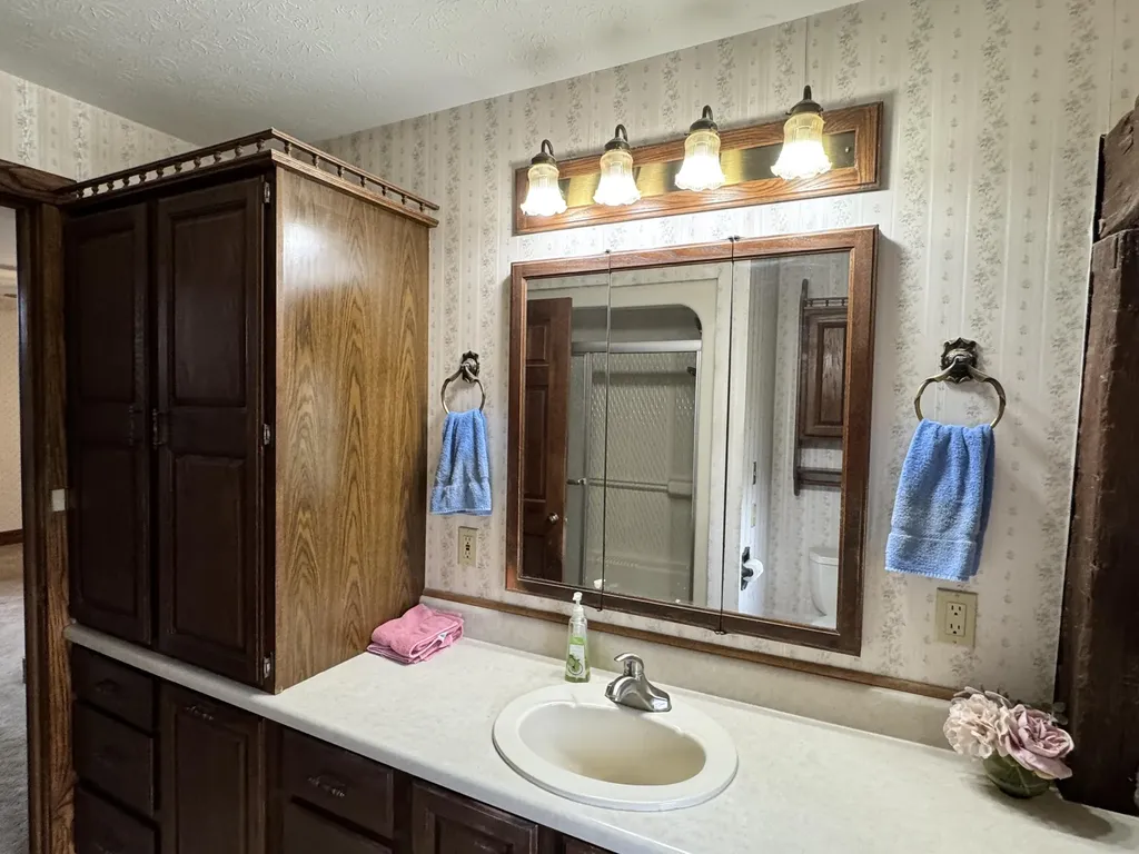 6999 M 50 Franklin Township MI 49265