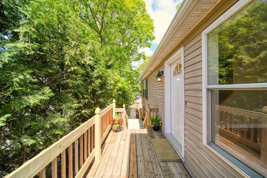 10771 Woodbrook Drive Somerset Township MI 49233