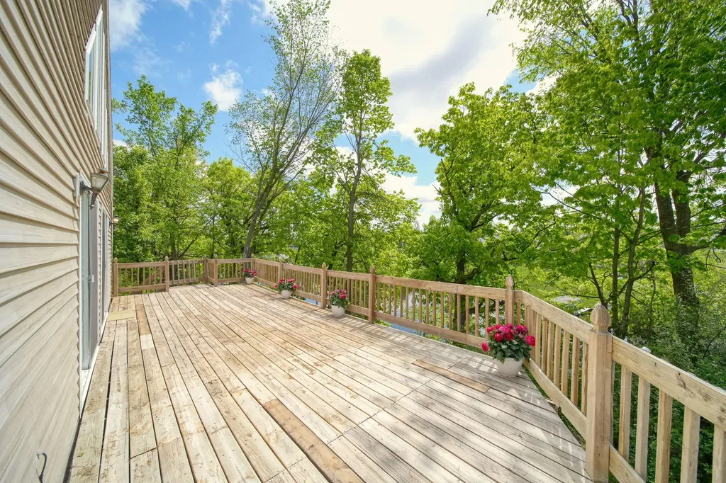 10771 Woodbrook Drive Somerset Township MI 49233