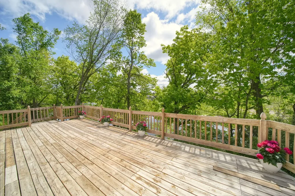 10771 Woodbrook Drive Somerset Township MI 49233