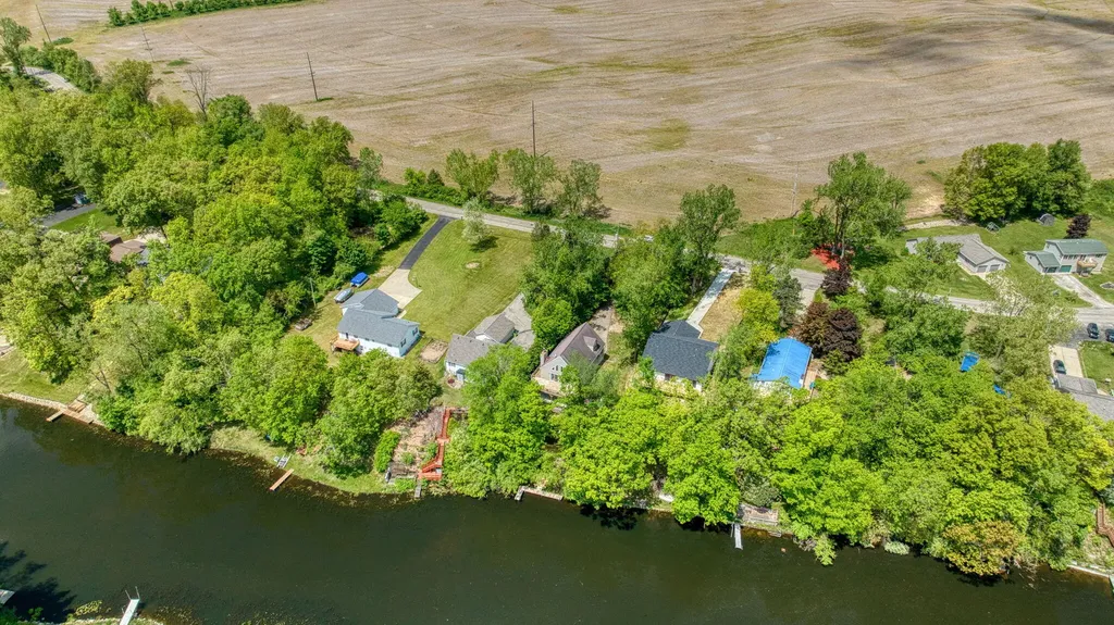 10771 Woodbrook Drive Somerset Township MI 49233