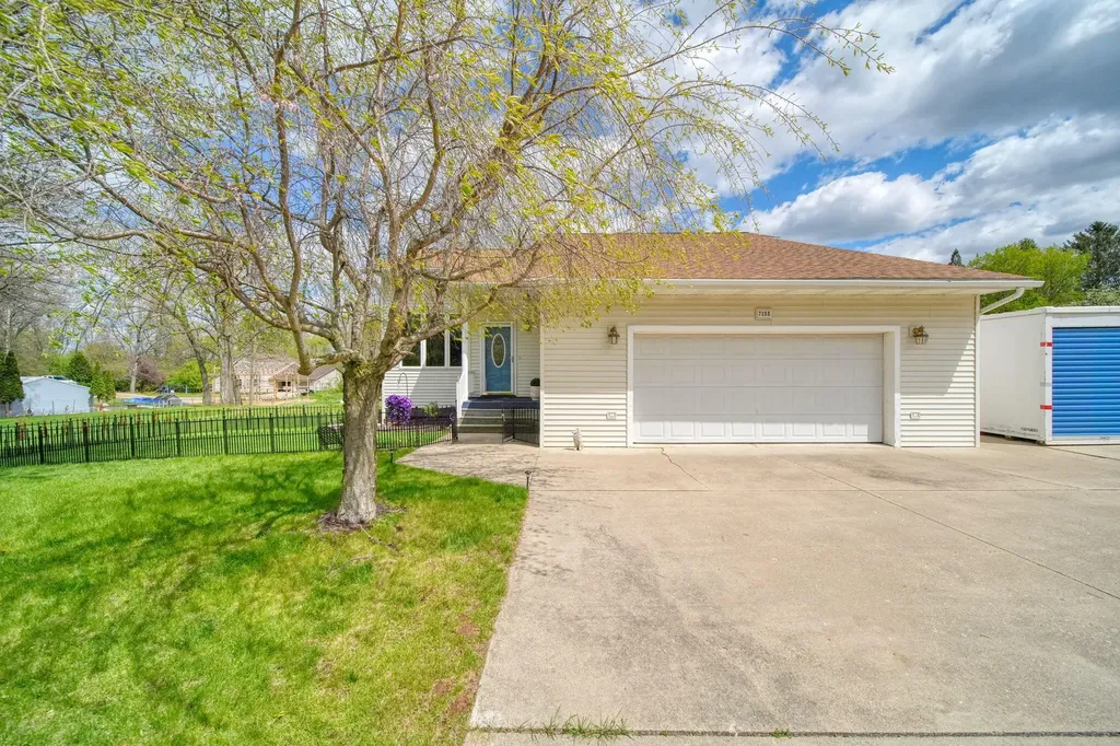 7155 Bayview Road Napoleon Township MI 49201