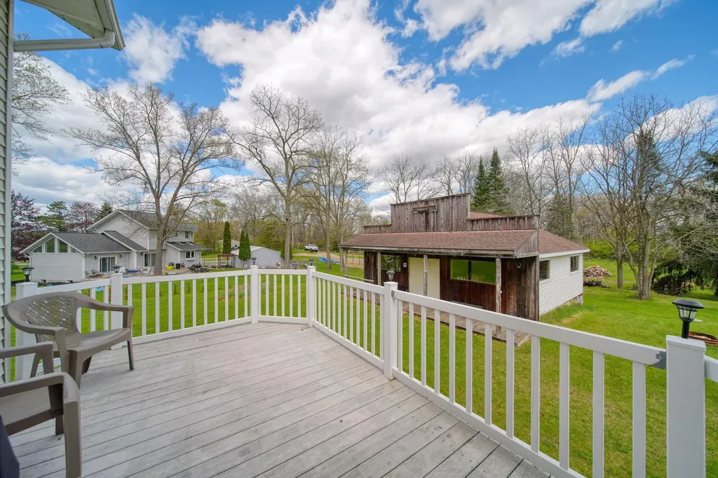 7155 Bayview Road Napoleon Township MI 49201