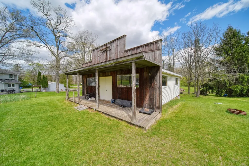 7155 Bayview Road Napoleon Township MI 49201