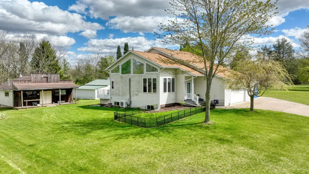 7155 Bayview Road Napoleon Township MI 49201