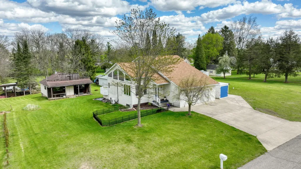 7155 Bayview Road Napoleon Township MI 49201
