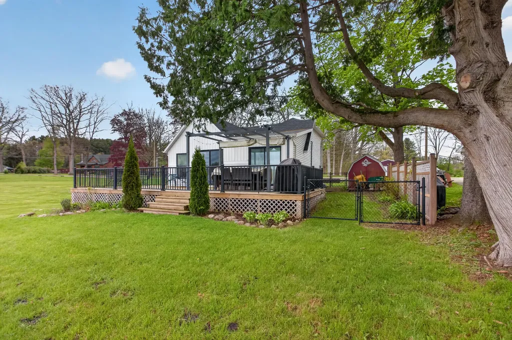 622 Swains Lake Drive Pulaski Township MI 49237
