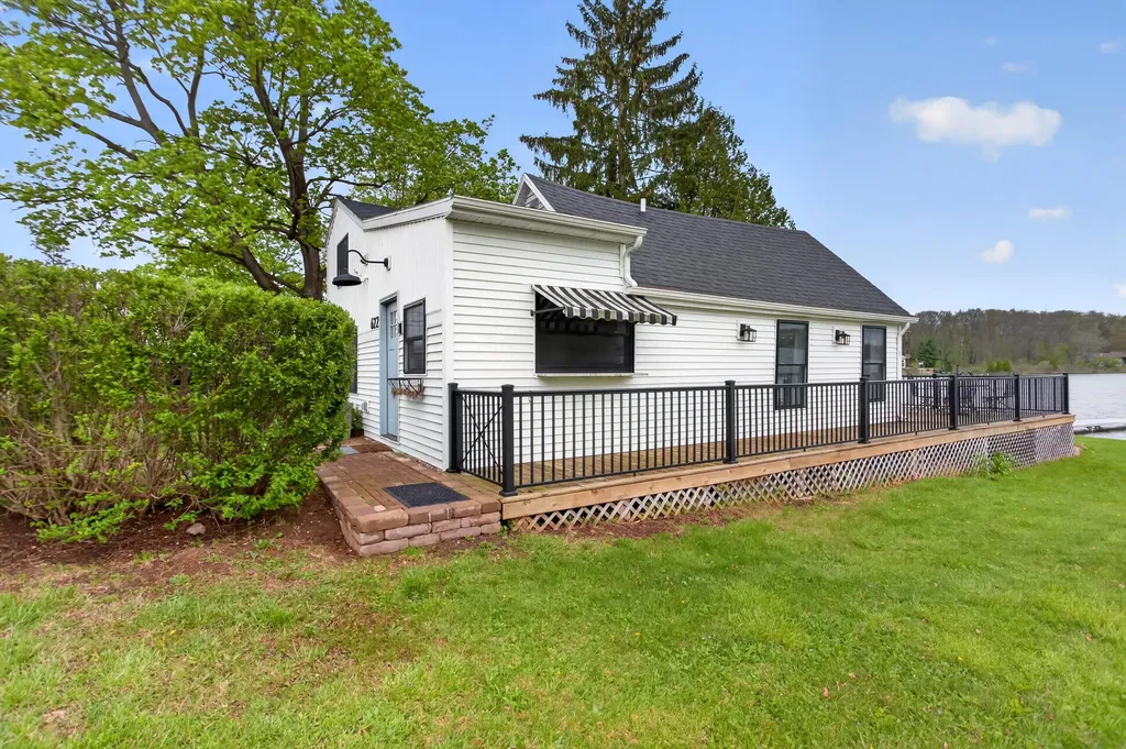 622 Swains Lake Drive Pulaski Township MI 49237