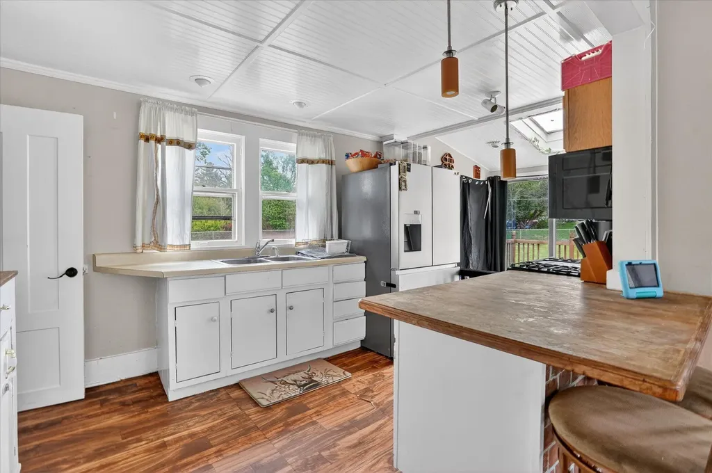 308 James Street Parma Township MI 49269