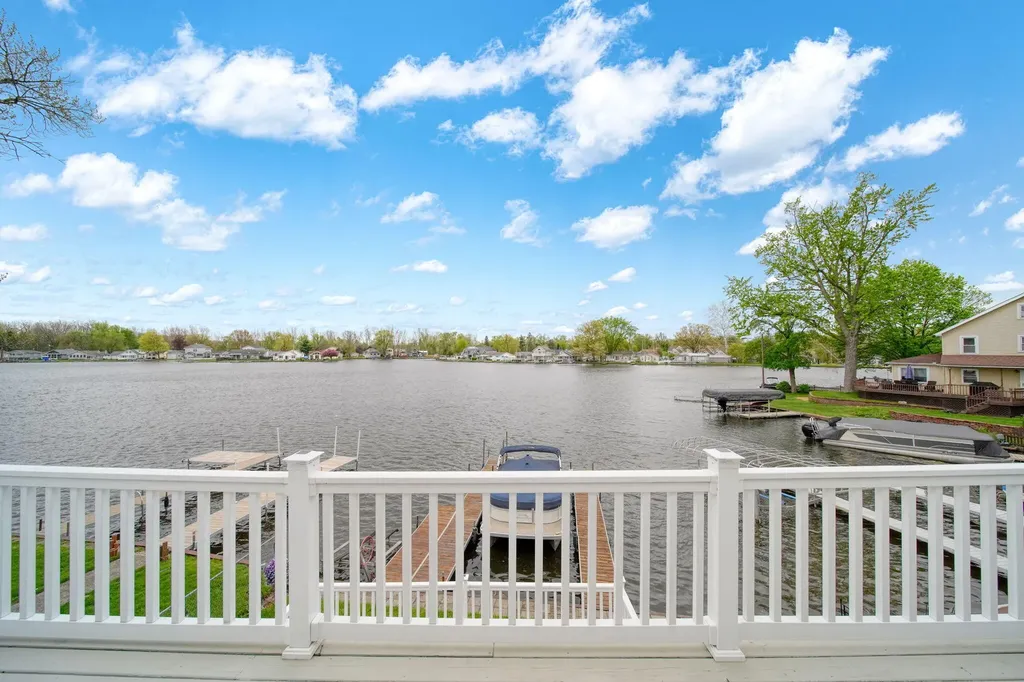 217 N Lakeside Drive Leoni Township MI 49254