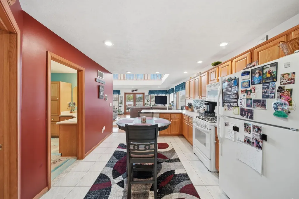 217 N Lakeside Drive Leoni Township MI 49254