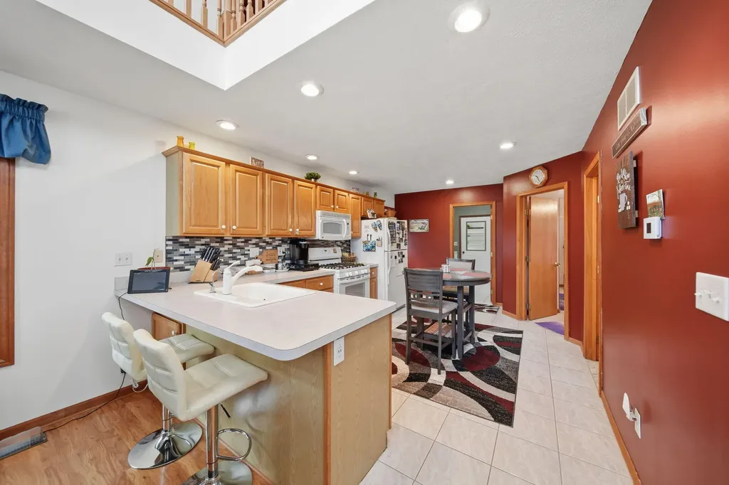 217 N Lakeside Drive Leoni Township MI 49254