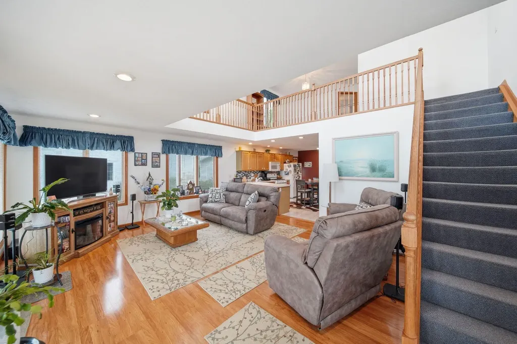 217 N Lakeside Drive Leoni Township MI 49254