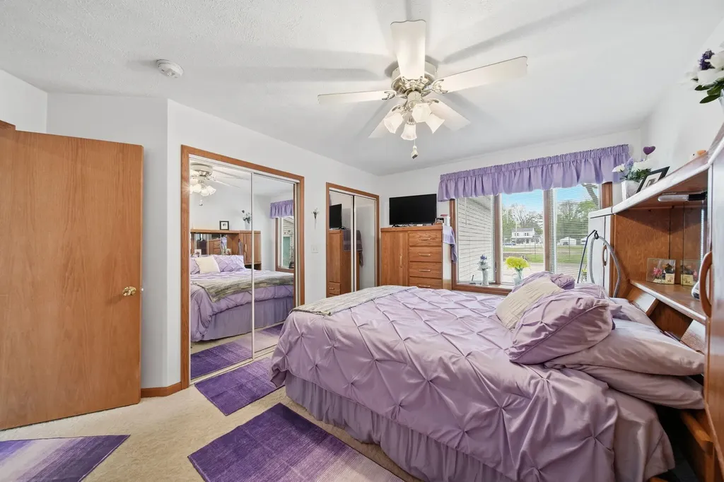 217 N Lakeside Drive Leoni Township MI 49254