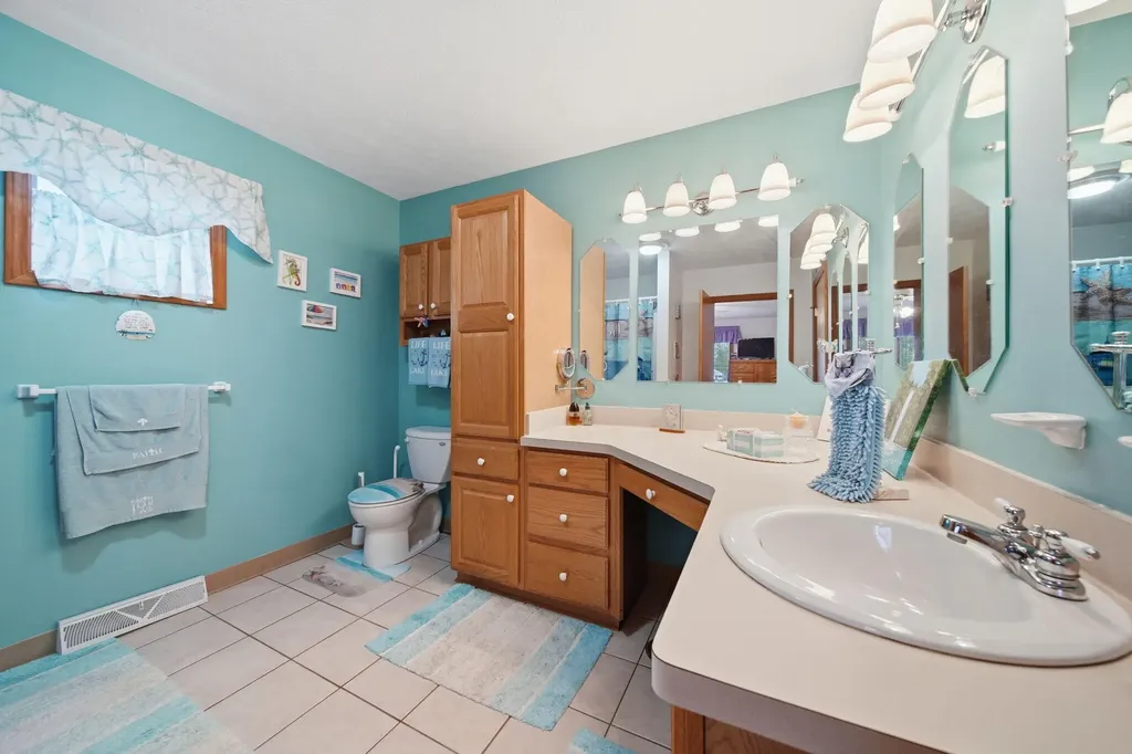 217 N Lakeside Drive Leoni Township MI 49254