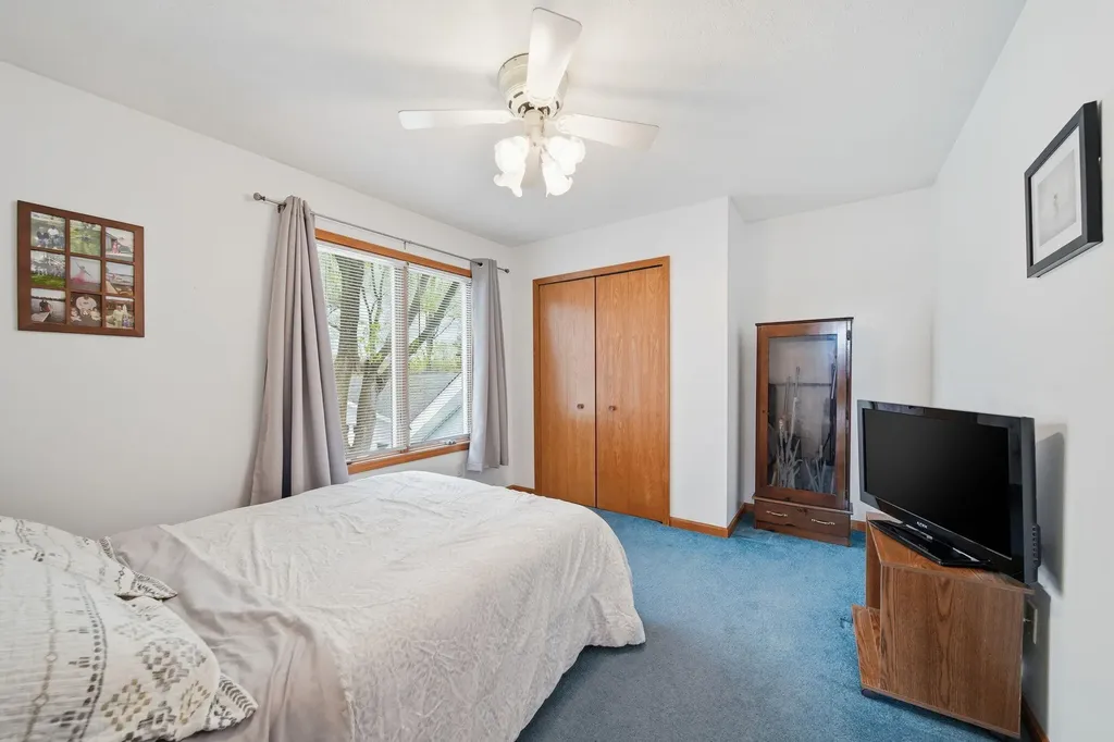 217 N Lakeside Drive Leoni Township MI 49254