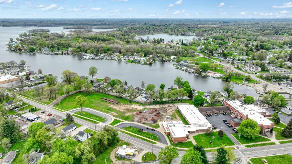 217 N Lakeside Drive Leoni Township MI 49254