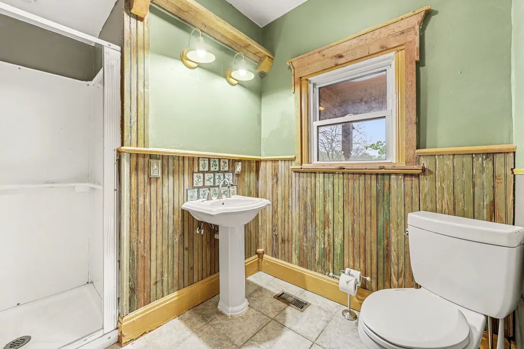 109 Crandall Street Albion City MI 49224