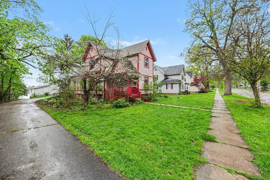 109 Crandall Street Albion City MI 49224