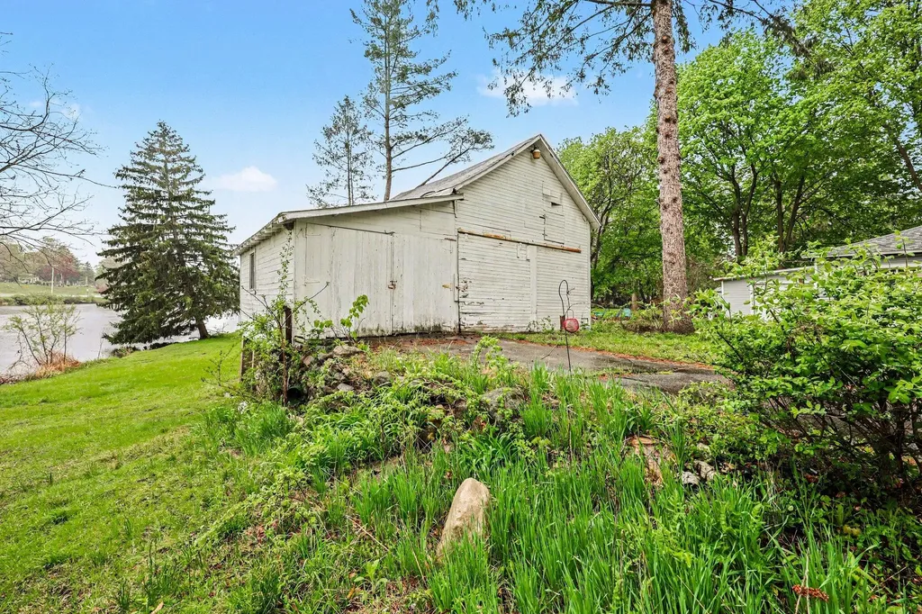 109 Crandall Street Albion City MI 49224