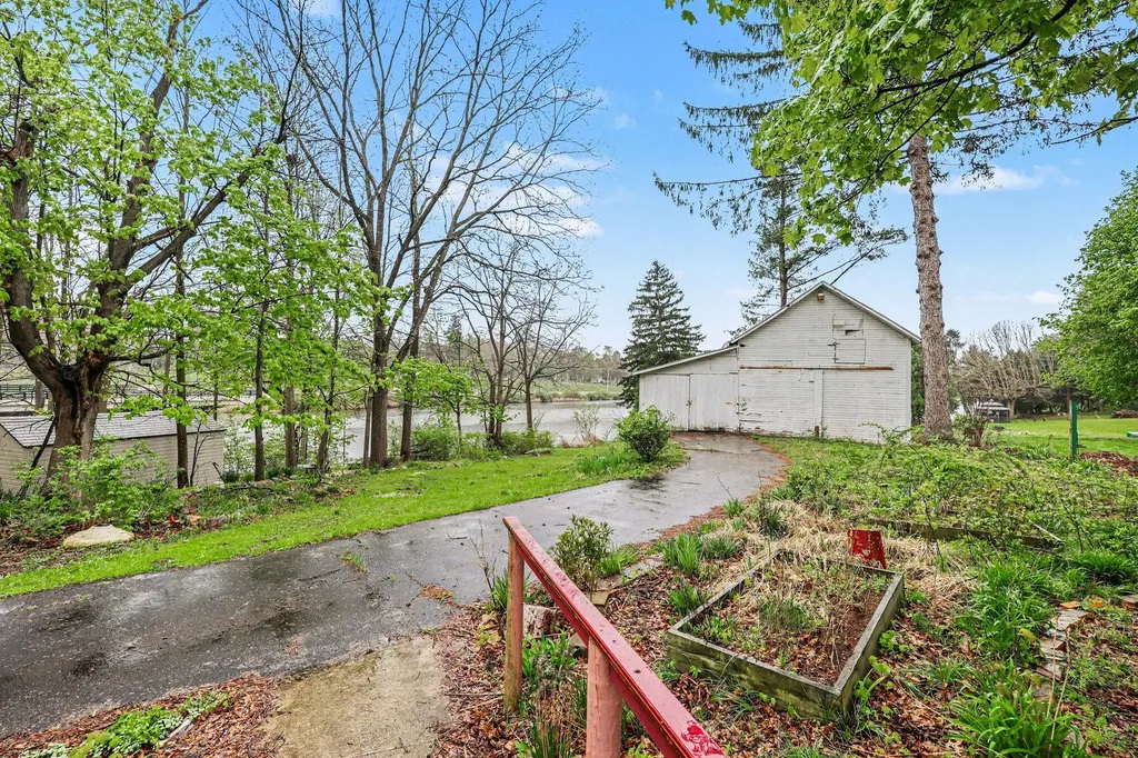 109 Crandall Street Albion City MI 49224