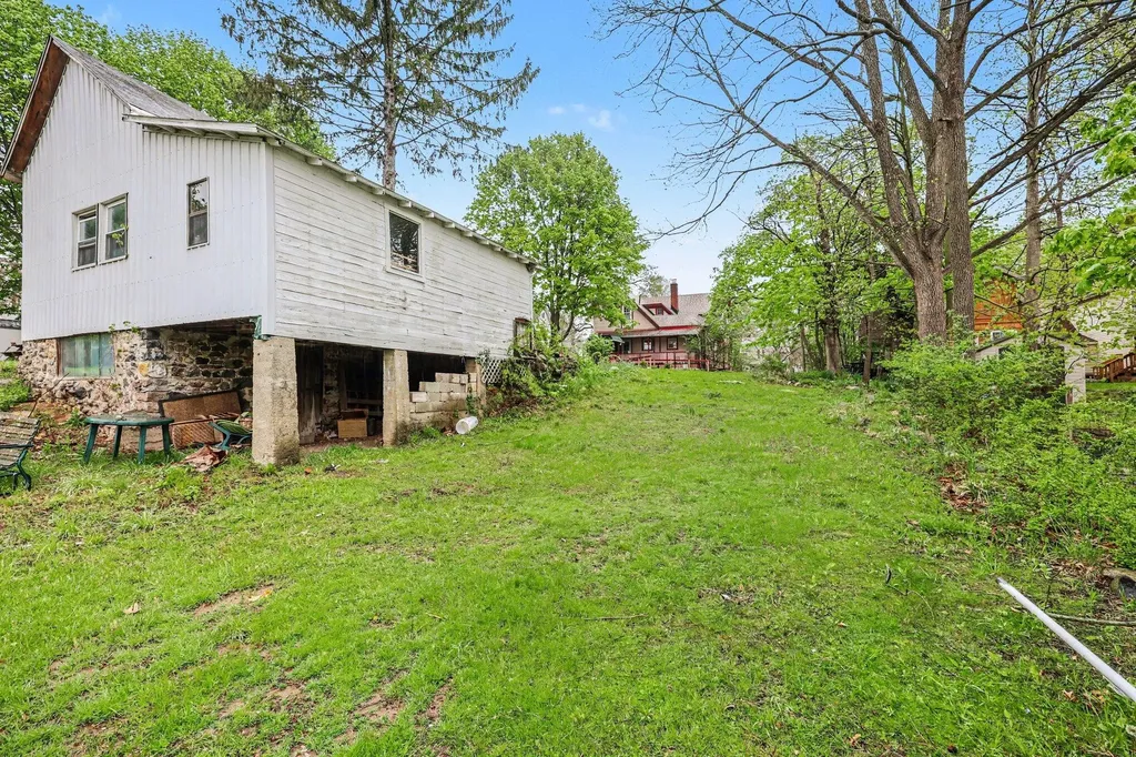 109 Crandall Street Albion City MI 49224