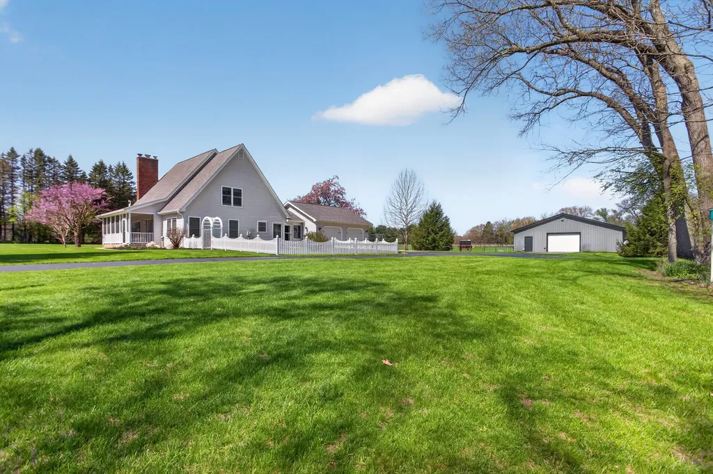19501 B Drive S Eckford Township MI 49068