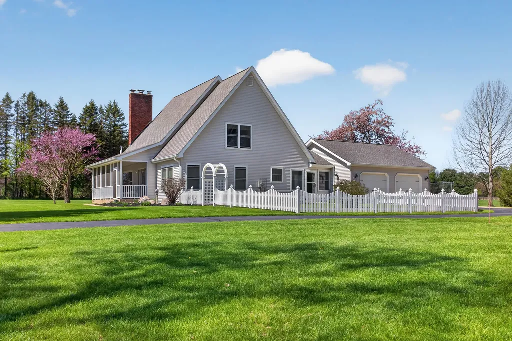 19501 B Drive S Eckford Township MI 49068