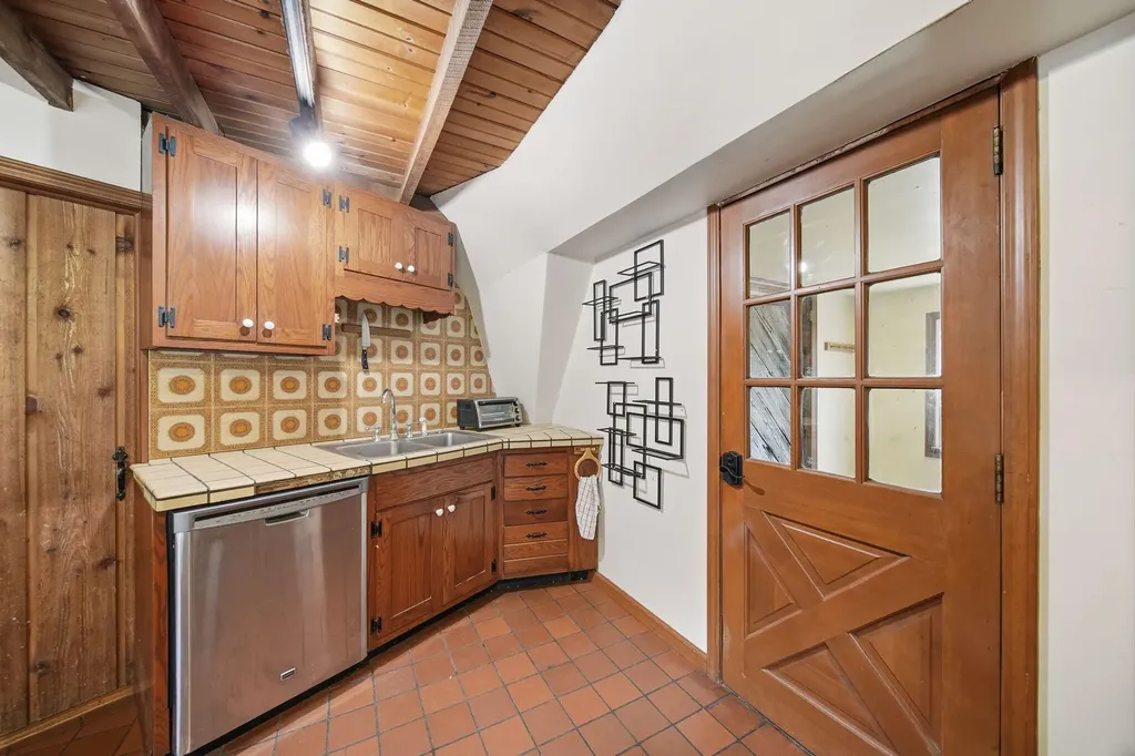 5576 S M 52 Stockbridge Township MI 49285