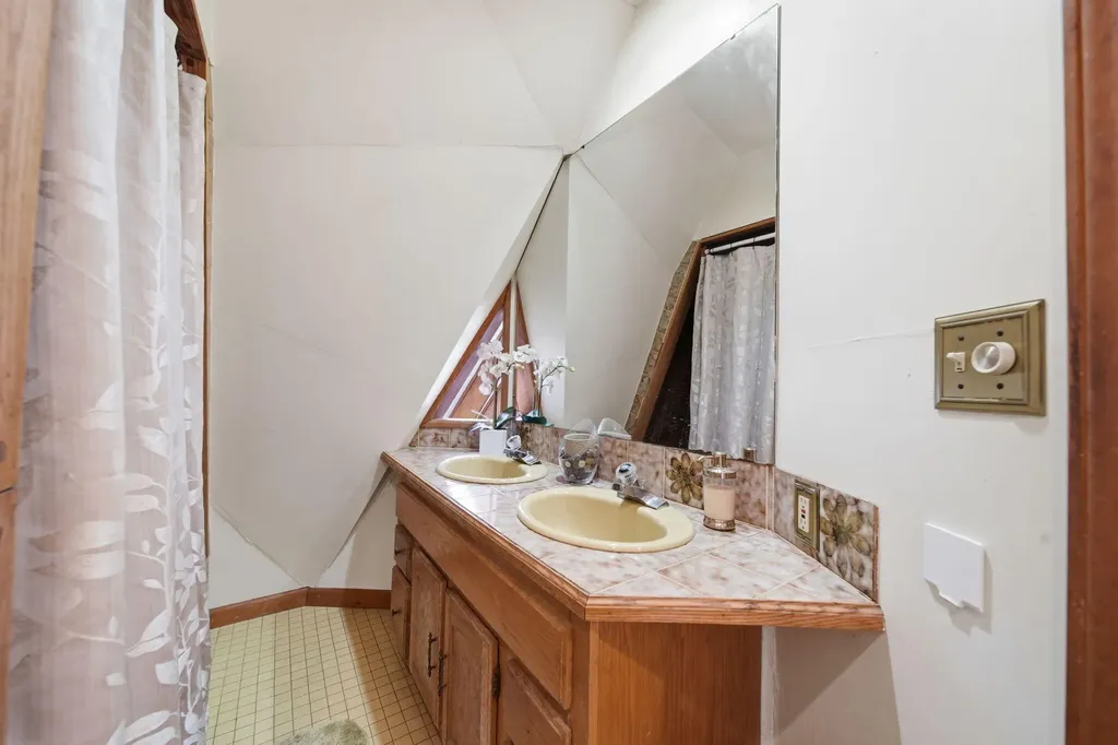 5576 S M 52 Stockbridge Township MI 49285