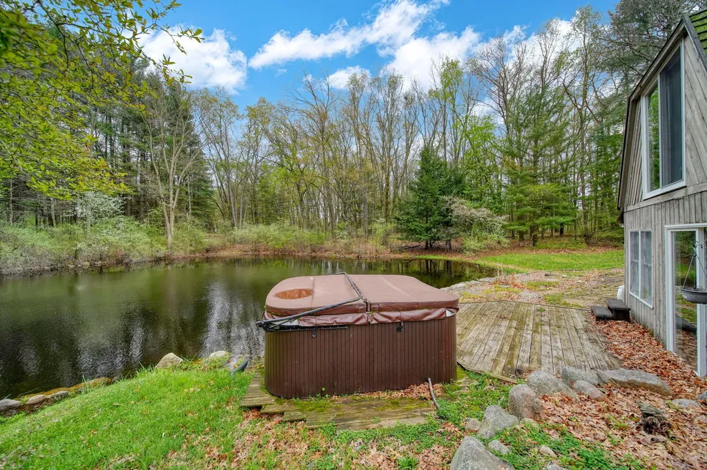 5576 S M 52 Stockbridge Township MI 49285