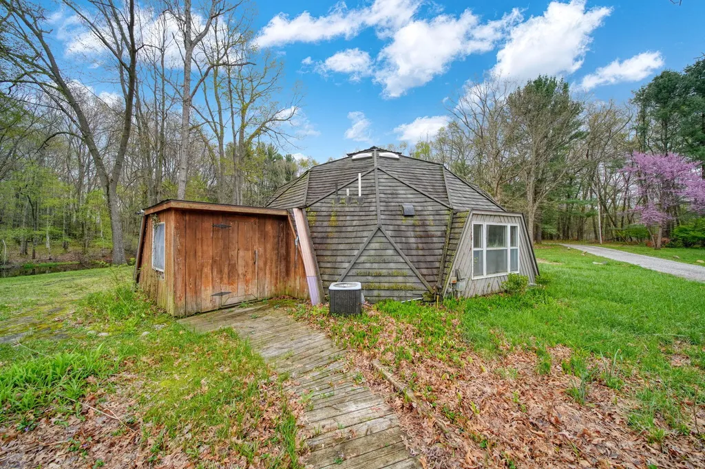 5576 S M 52 Stockbridge Township MI 49285