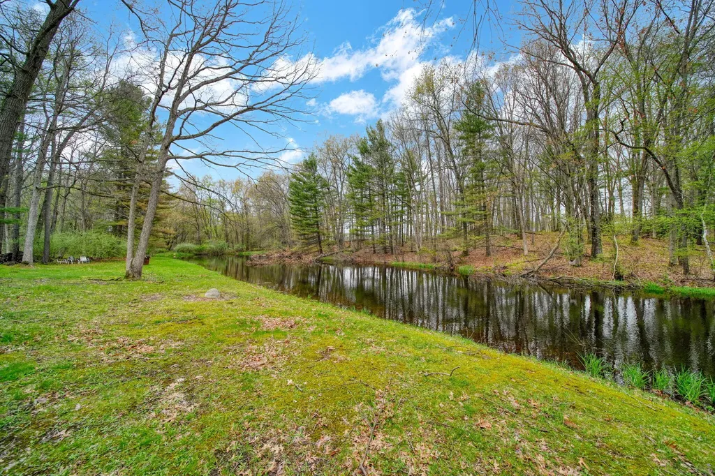 5576 S M 52 Stockbridge Township MI 49285