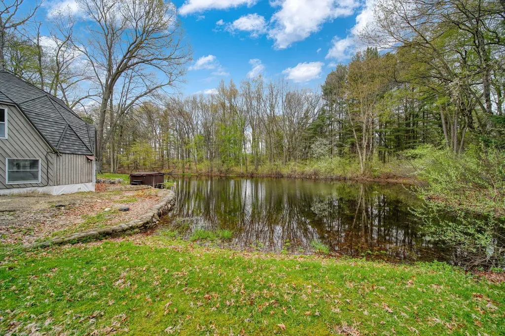5576 S M 52 Stockbridge Township MI 49285