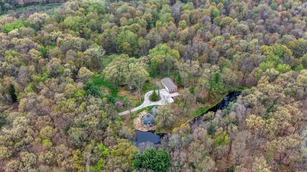 5576 S M 52 Stockbridge Township MI 49285