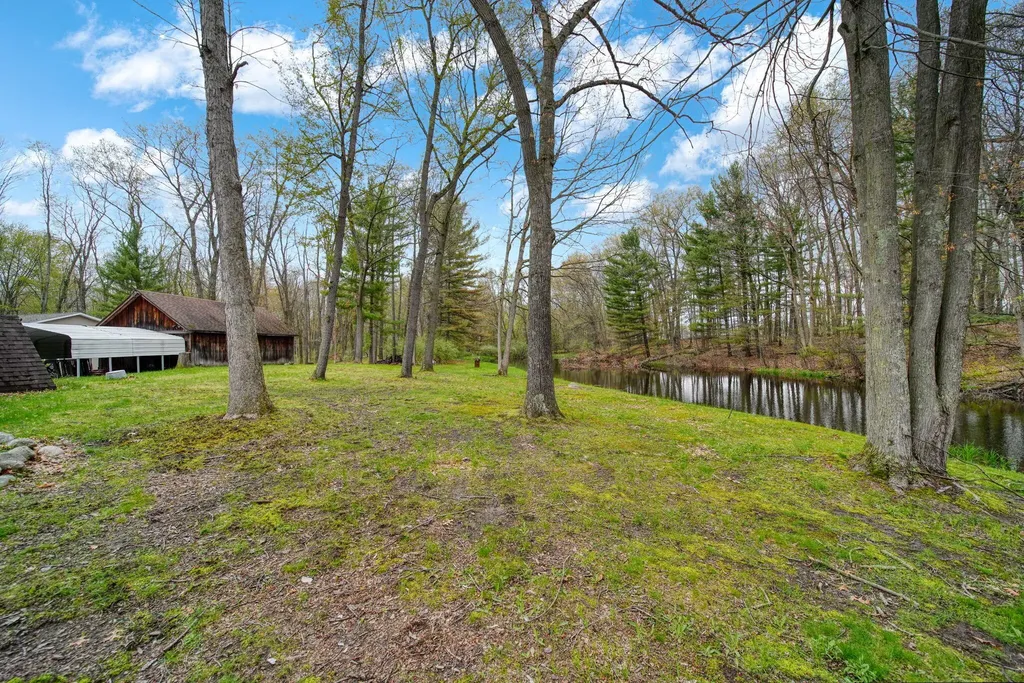 5576 S M 52 Stockbridge Township MI 49285