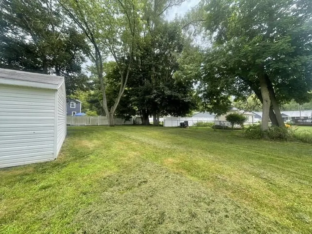 323 Grand Street Leoni Township MI 49254