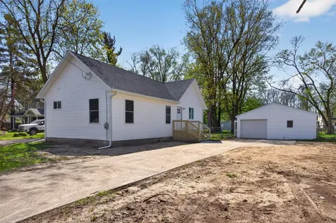 323 Grand Street Leoni Township MI 49254