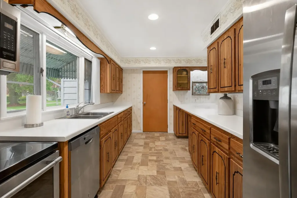 400 Outer Court Tecumseh City MI 49286