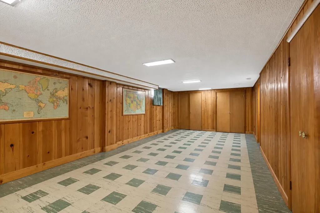 400 Outer Court Tecumseh City MI 49286