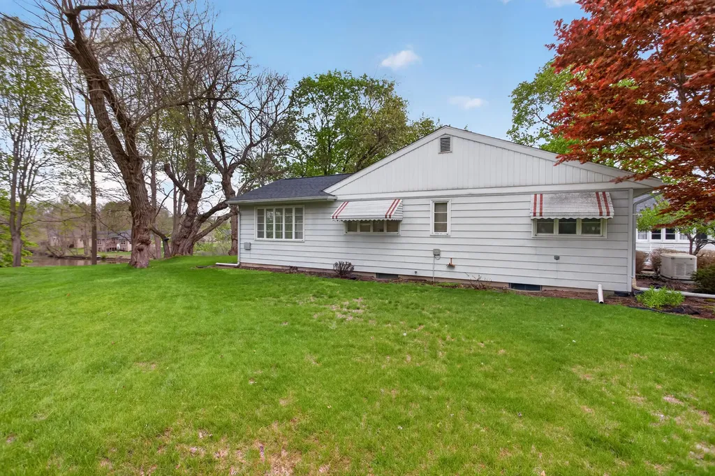 400 Outer Court Tecumseh City MI 49286