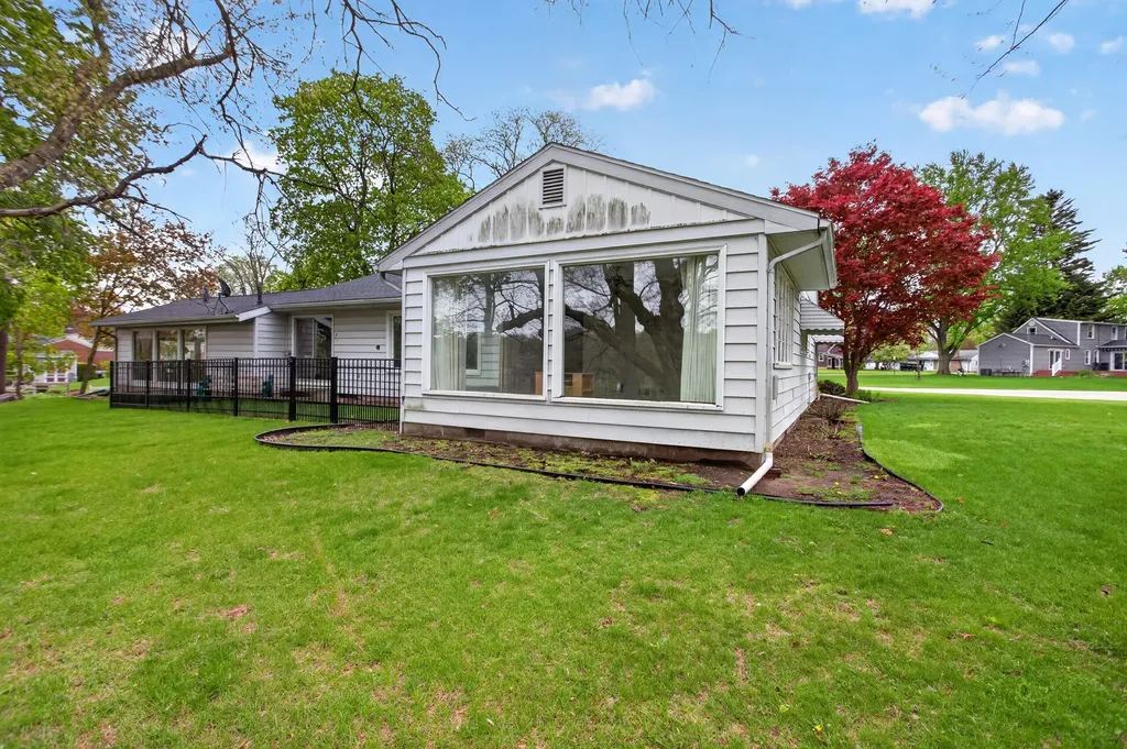 400 Outer Court Tecumseh City MI 49286