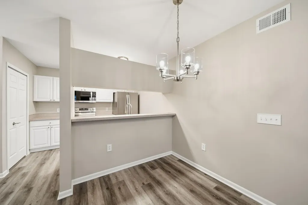 2738 S Knightsbridge Circle Ann Arbor City MI 48105