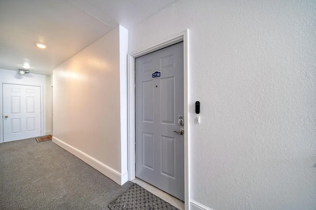 2738 S Knightsbridge Circle Ann Arbor City MI 48105