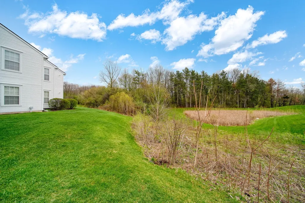 2738 S Knightsbridge Circle Ann Arbor City MI 48105