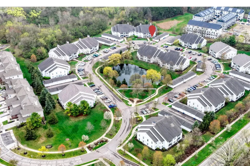 2738 S Knightsbridge Circle Ann Arbor City MI 48105